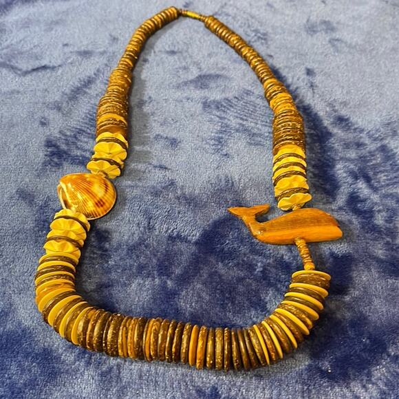 Vintage Wooden Necklace with Shell Accent - Picture 2 of 5